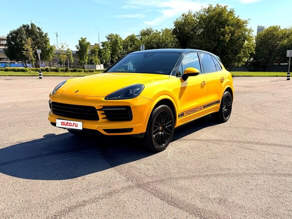 2019 Porsche Cayenne III, жёлтый, 4990000 рублей - вид 2