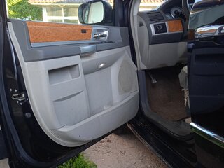 2008 Chrysler Voyager Grand V, чёрный, 1500000 рублей, вид 5