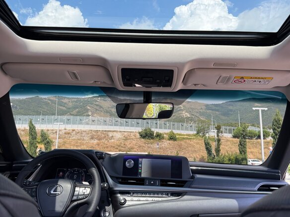 2019 Lexus ES 200 VII, серый - вид 10