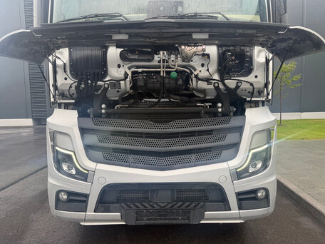 2023 Mercedes-Benz Actros, белый, 8150000 рублей, вид 4
