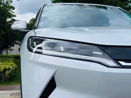 2026 BYD Yuan Up 45.12 kWh, белый, 2367007 рублей, вид 4