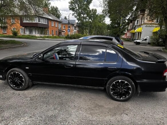 1998 Nissan Cefiro II (A32), чёрный, 300000 рублей