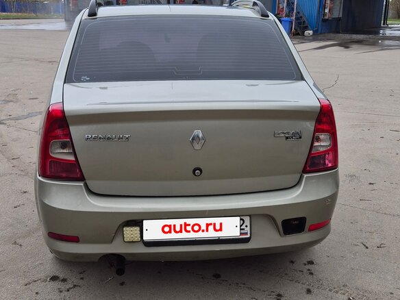 2011 Renault Logan I Рестайлинг, бежевый, 265000 рублей - вид 2
