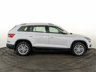 2018 Skoda Kodiaq I, белый, 2690000 рублей, вид 4