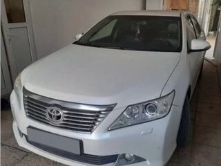 2012 Toyota Camry VII (XV50), белый, 1500000 рублей, вид 1