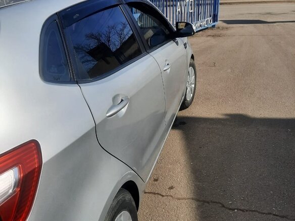 2012 Kia Rio 5-speed III, серебристый, 700000 рублей - вид 12