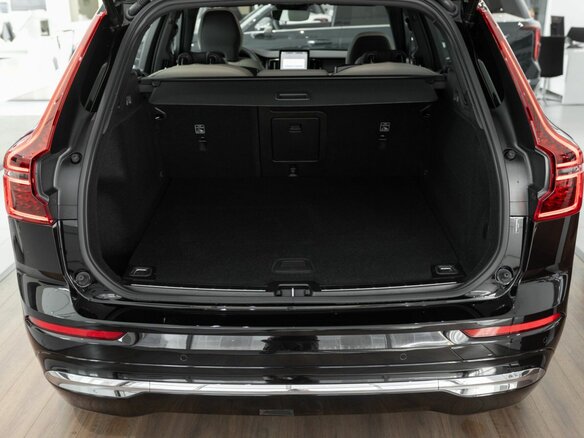 2025 Volvo XC60 II Рестайлинг 2, чёрный - вид 17
