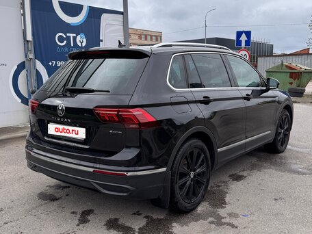 2021 Volkswagen Tiguan II Рестайлинг, чёрный, вид 3