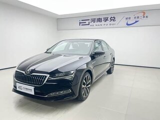 2024 Skoda Superb III Рестайлинг, чёрный, 2400000 рублей, вид 1
