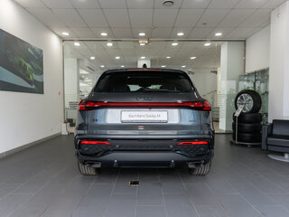 2026 Audi Q5 45 TFSI III (GU), серый, 8550000 рублей, вид 5