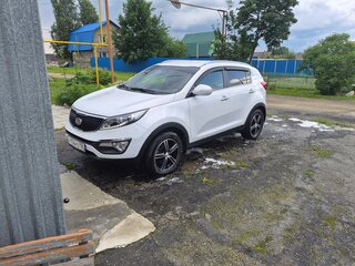 2014 Kia Sportage III Рестайлинг, белый, 1650000 рублей, вид 2