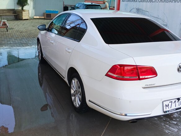 2012 Volkswagen Passat B7, белый, 840000 рублей - вид 5