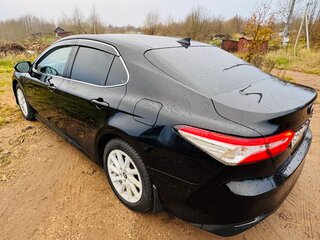 2021 Toyota Camry VIII (XV70) Рестайлинг, чёрный, 2200000 рублей, вид 2