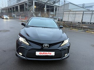 2021 Toyota Camry VIII (XV70) Рестайлинг, чёрный, 2500000 рублей, вид 1