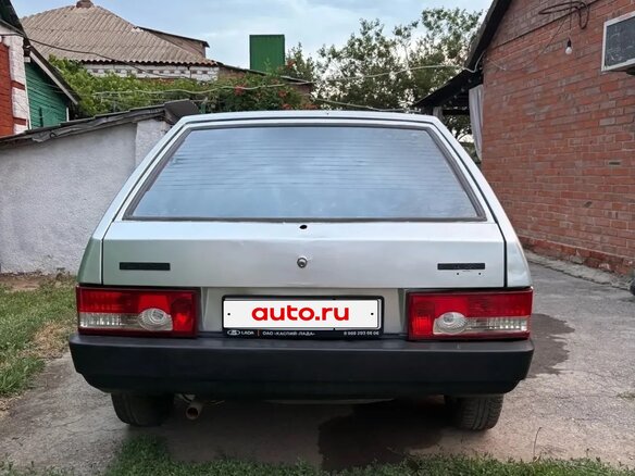 2001 Lada (ВАЗ) 2109, серебристый, 180000 рублей - вид 2
