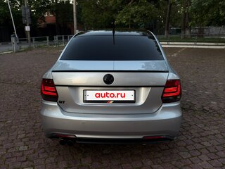 2016 Volkswagen Polo V Рестайлинг, серебристый, 1150000 рублей, вид 5