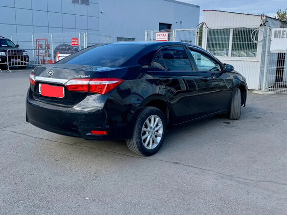 2013 Toyota Corolla XI (E160, E170, E180), серый, 785000 рублей - вид 4