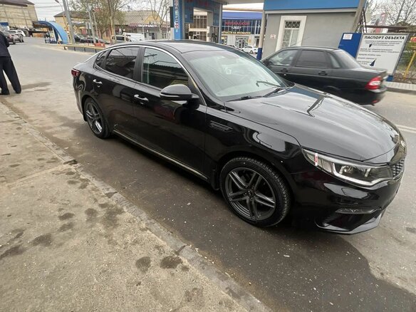 2018 Kia Optima IV Рестайлинг, чёрный - вид 3
