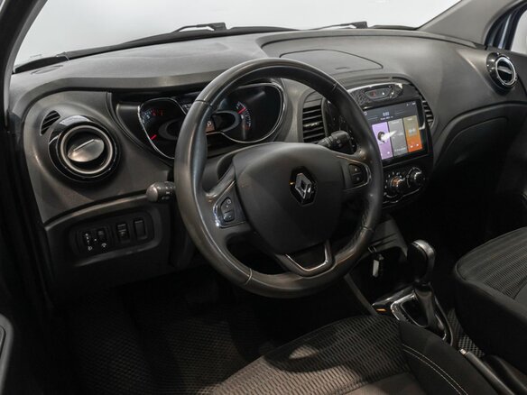 2017 Renault Kaptur I, серый, 998000 рублей - вид 4