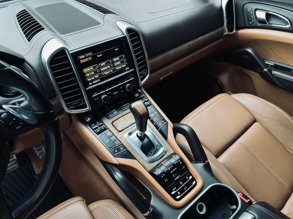 2011 Porsche Cayenne S II (958), чёрный, 2070000 рублей - вид 21