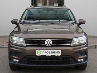 2018 Volkswagen Tiguan II, коричневый, 2404000 рублей, вид 2