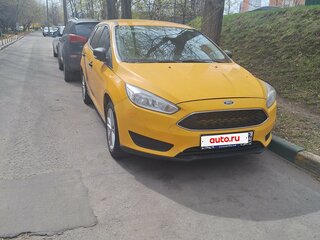 2015 Ford Focus III Рестайлинг, жёлтый, 380000 рублей, вид 1