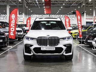 2020 BMW X7 30d I (G07), белый, 6899000 рублей, вид 4