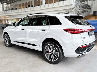 2026 Audi Q5 L III (GU), белый, 6607000 рублей, вид 2