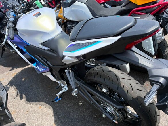 2025 Yamaha YZF-R3, белый, 650000 рублей - вид 37