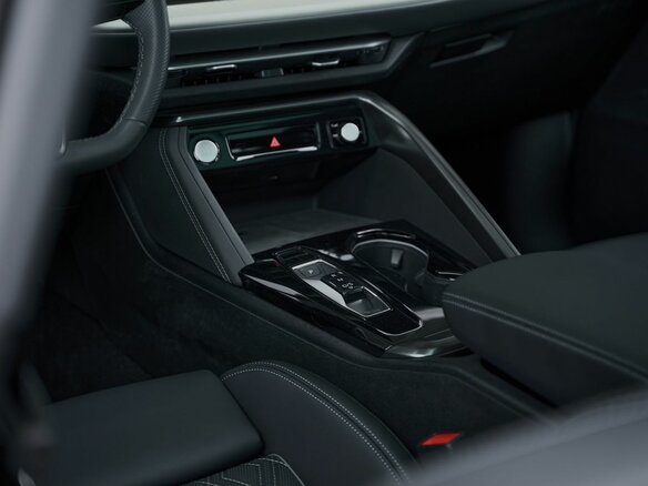 2026 Audi Q5 L III (GU), зелёный, 6399900 рублей - вид 13