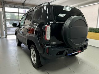 2026 Lada (ВАЗ) Niva Travel I Рестайлинг, чёрный, 1603000 рублей, вид 5