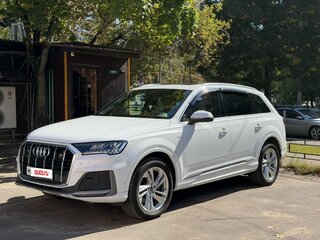 2021 Audi Q7 45 TDI II (4M) Рестайлинг, белый, 7350000 рублей, вид 1