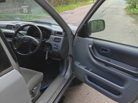 1997 Honda CR-V I, серый, 265000 рублей, вид 4