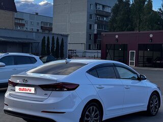 2018 Hyundai Elantra VI (AD), белый, 1149999 рублей, вид 4