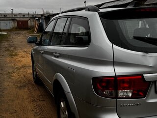 2010 SsangYong Kyron 4-speed I Рестайлинг, серебристый, 900000 рублей, вид 2