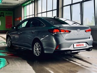 2018 Hyundai Sonata VII (LF) Рестайлинг, серый, 1750000 рублей, вид 1