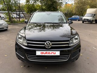 2014 Volkswagen Touareg II, чёрный, 2000000 рублей, вид 2