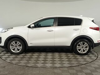 2017 Kia Sportage IV, белый, 1715000 рублей, вид 4