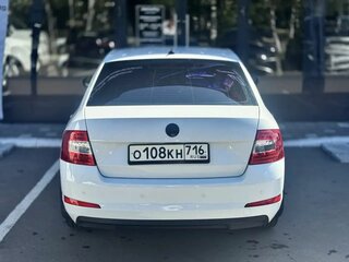 2017 Skoda Octavia III (A7) Рестайлинг, белый, 1360000 рублей, вид 5