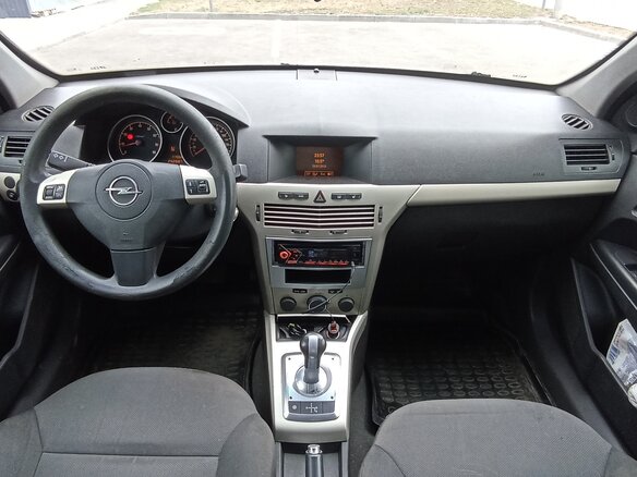 2008 Opel Astra H Рестайлинг, серебристый, 500000 рублей - вид 8