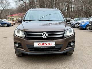 2016 Volkswagen Tiguan I Рестайлинг, коричневый, 1799999 рублей, вид 3