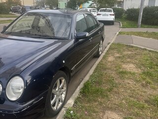 1999 Mercedes-Benz E-Класс 320 II (W210, S210), синий, 450000 рублей, вид 2