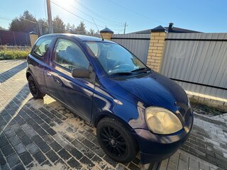 2001 Toyota Yaris I, синий, 250000 рублей, вид 4