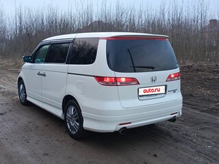 2006 Honda Elysion I, белый, 740000 рублей, вид 3
