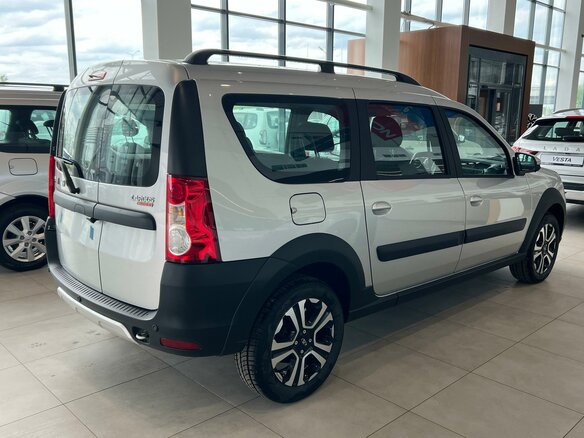 2026 Lada (ВАЗ) Largus Cross I Рестайлинг, серебристый - вид 4