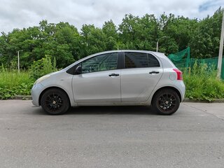 2008 Toyota Yaris II, серебристый, 510000 рублей, вид 5