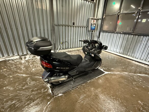 2009 Suzuki Burgman (SkyWave) 650, чёрный, 320000 рублей - вид 6