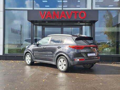 2018 Kia Sportage IV Рестайлинг, чёрный, 1975000 рублей, вид 5
