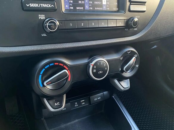 2017 Kia Rio IV, серый, 779000 рублей - вид 28