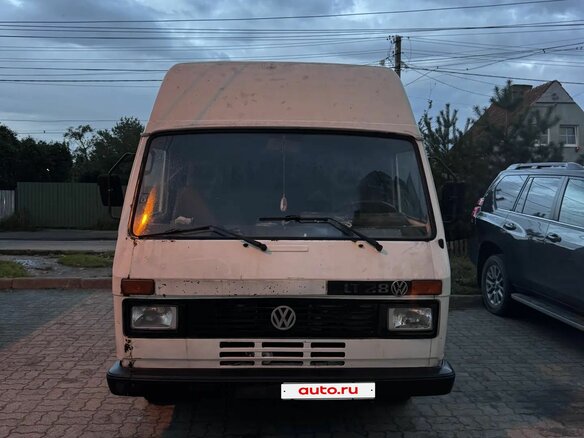 1990 Volkswagen LT, белый, 320000 рублей - вид 1